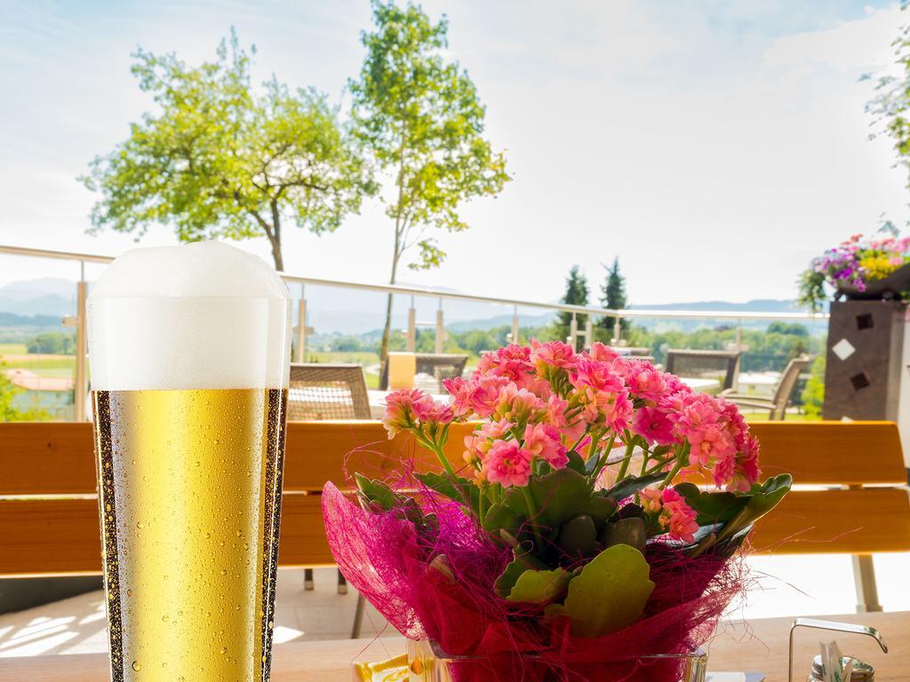 Siri'S Einkehr Hotel Sankt Georgen im Attergau Exterior photo